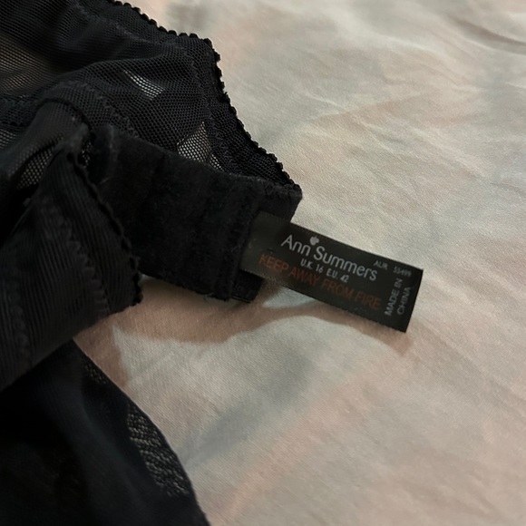 ANN SUMMERS UNDERWIRED IVORY/BLACK CAMI SUSPENDER "NATALIYA" US SIZE 12 PREOWNED - Picture 7 of 8